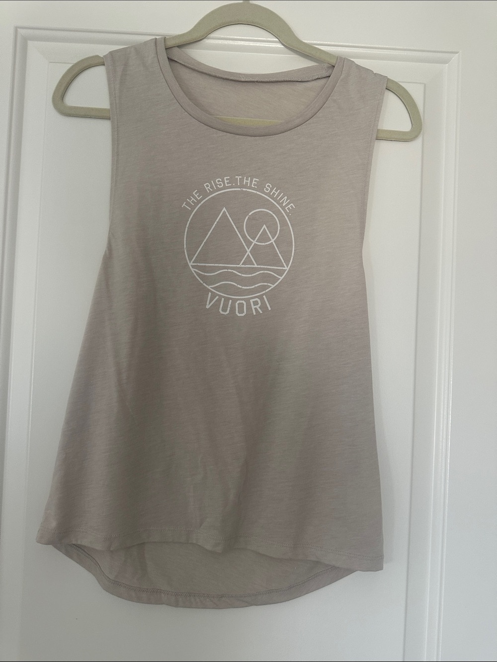 Vuori Sleeveless Shirt